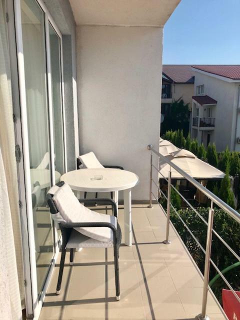 Appartement Mamaia Nord à Năvodari Extérieur photo